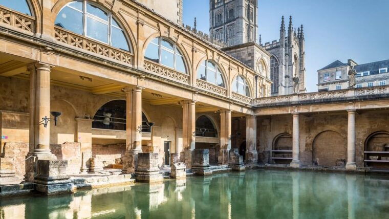 stonehenge-lacock-roman-baths-private-tour