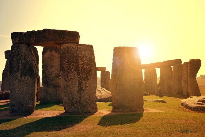 stonehenge-morning-half-day-tour-from-london-including-admission