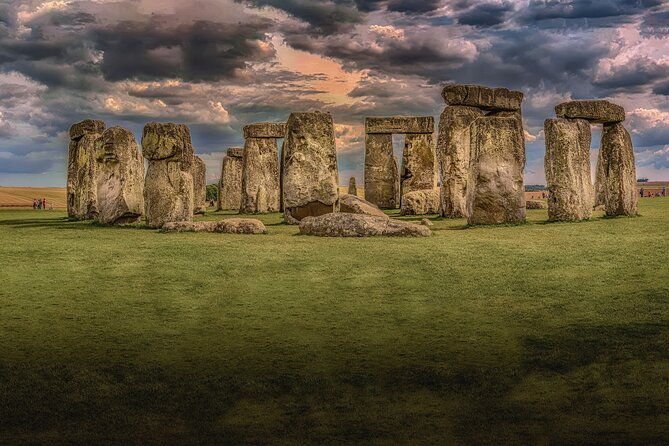 stonehenge-private-immersive-audio-guide