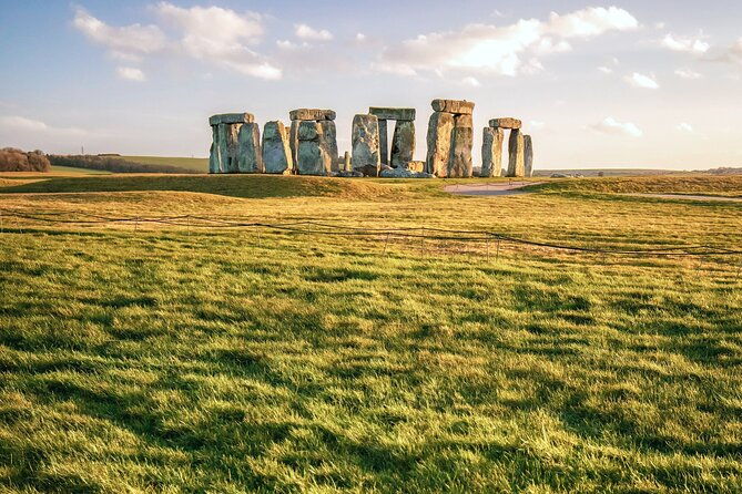 stonehenge-private-immersive-audio-guide