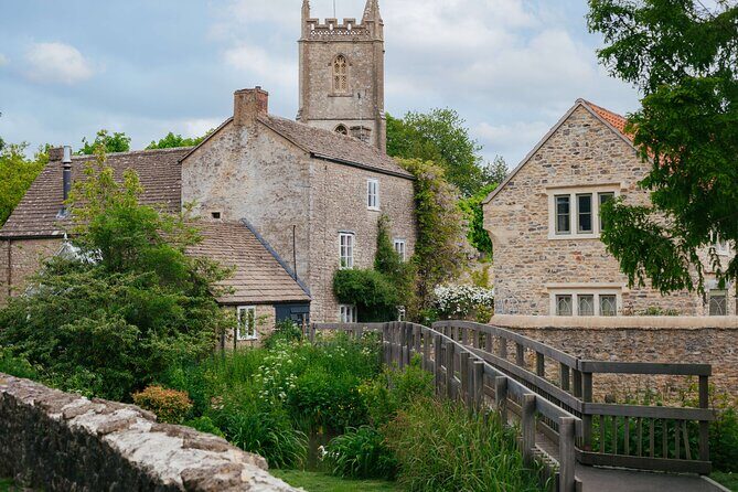 'Stonehenge & Secret England' from Bath for 2-8 curious adventurers - FAQ