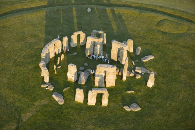 stonehenge-special-access-evening-tour-from-london