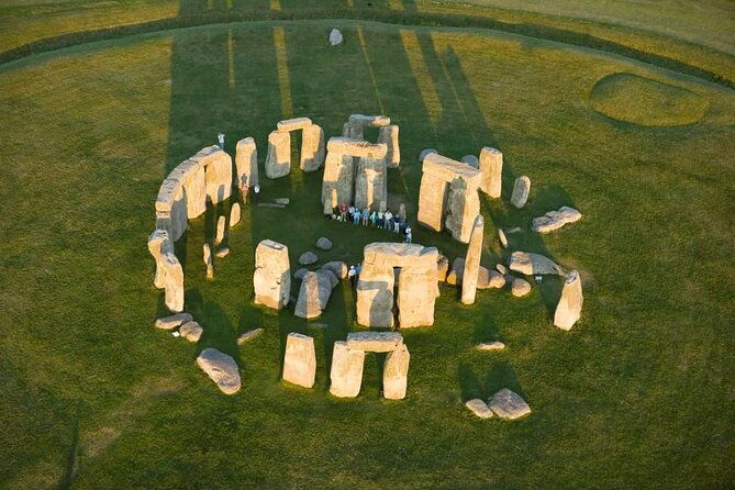 stonehenge-special-access-guided-evening-tour-from-london