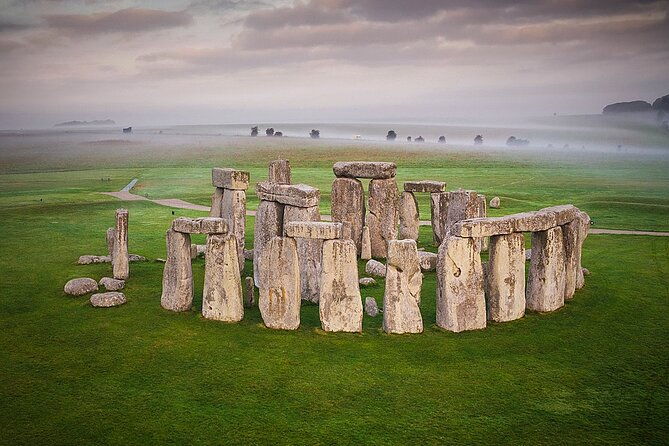stonehenge-special-access-guided-morning-tour-from-london