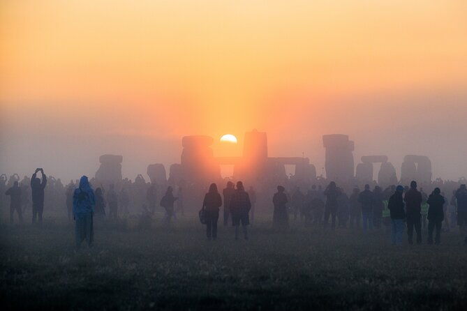 stonehenge-summer-solstice-tour-from-london-sunset-or-sunrise-viewing