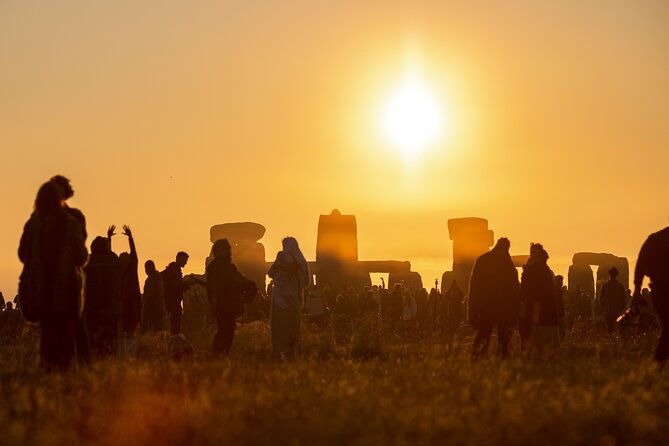 stonehenge-summer-solstice-tour-from-london-sunset-or-sunrise-viewing