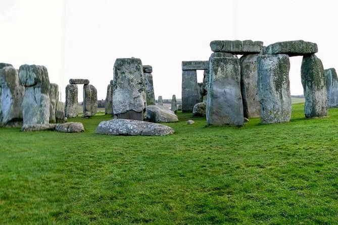 stonehenge-tour-via-winchester-ldn-or-southampton