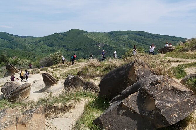 strange-growing-stones-and-mud-volcanoes-in-buzau-county