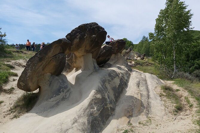 strange-growing-stones-and-mud-volcanoes-in-buzau-county
