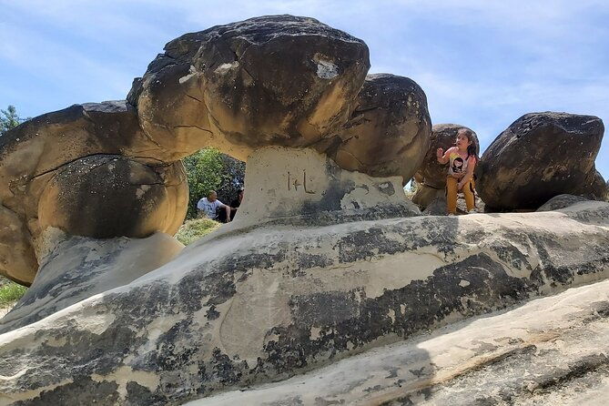 strange-growing-stones-and-mud-volcanoes-in-buzau-county