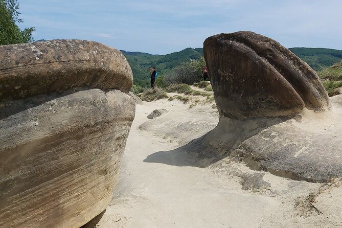 strange-growing-stones-and-mud-volcanoes-in-buzau-county
