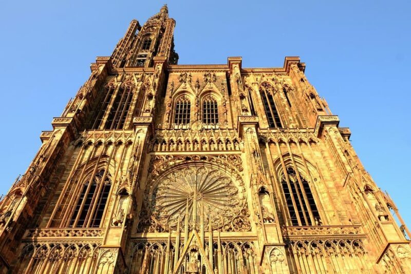 Strasbourg: 2-hour tour of the Historic Center and Petite France - Exploring Rohan Palace and the Covered Bridges