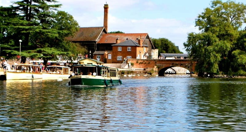 Stratford-upon-Avon: River Cruise & City Audio Tour - A Detailed Look at the Experience
