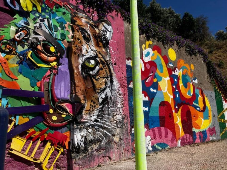 street-art-lisbon-tuk-tuk-tour