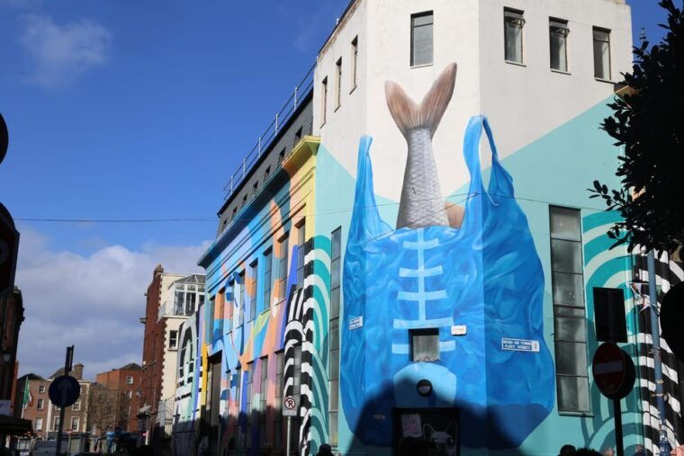 street-art-walking-tour