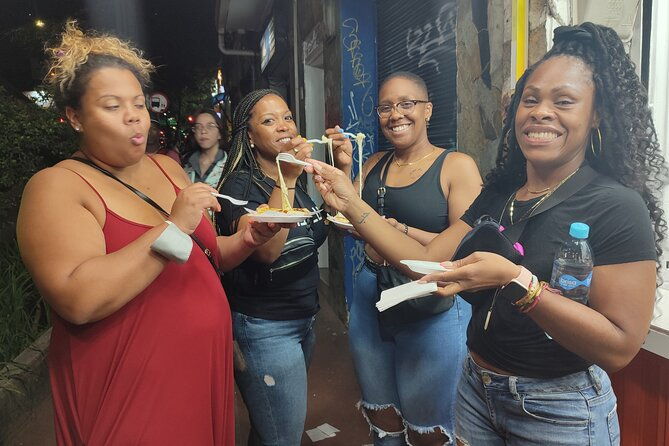 street-food-bars-and-rooftops-in-poblado-with-a-local