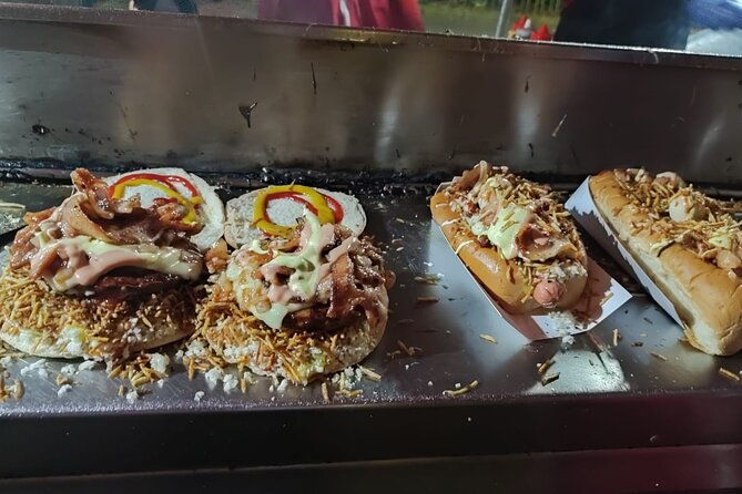 street-food-bars-and-rooftops-in-poblado-with-a-local