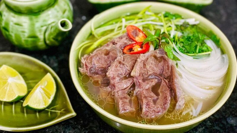 street-food-by-walking-tour-for-3-hours-in-hanoi