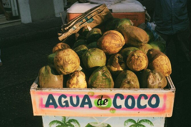 street-food-crawl-in-cartagena-colombia