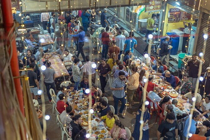 Street Food, Hidden Markets & Ancient Temples of Mumbai - Who Will Love This Tour?
