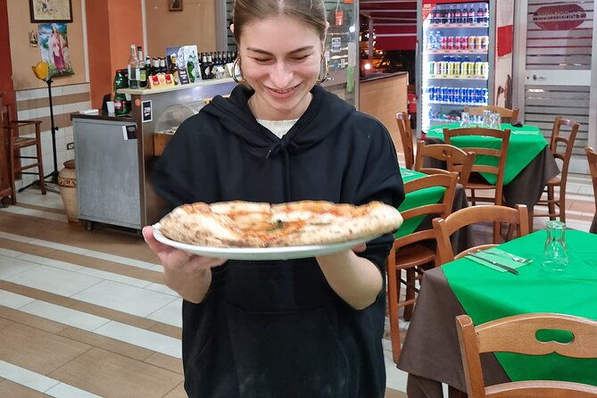 street-food-in-naples-with-a-local