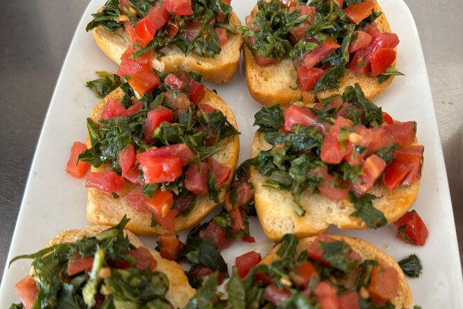 street-food-lecce-guided-walking-tour-with-typical-food-and-wines-2