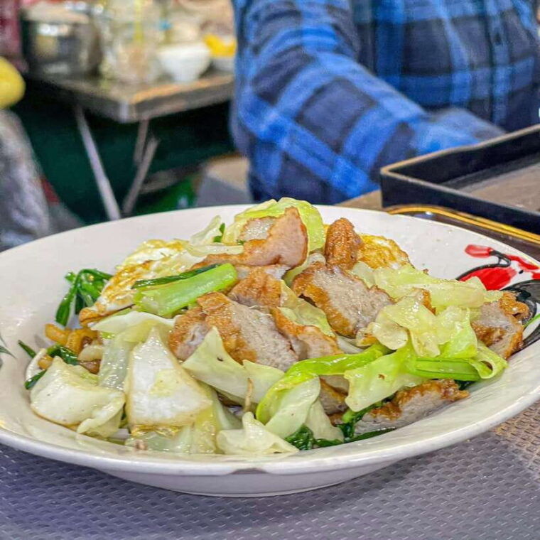 street-food-tour-and-phare-circus-with-tuk-tuk-transfers