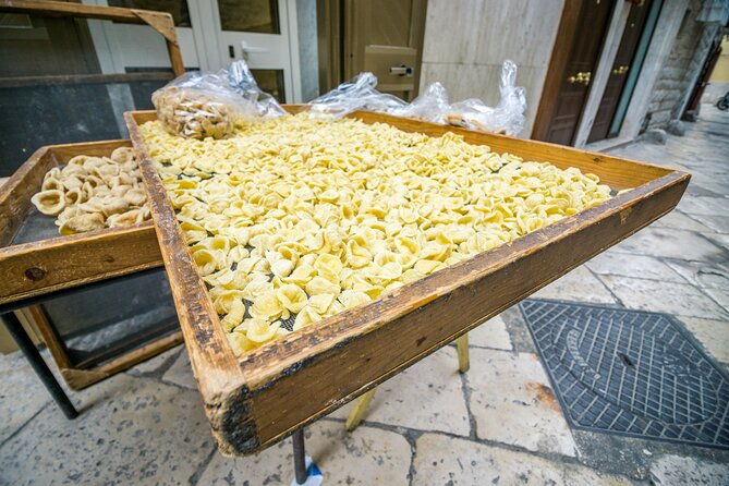 street-food-tour-in-bari-a-must-do-experience-by-do-eat-better