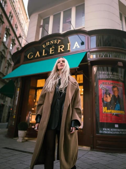 street-photos-through-the-most-beautiful-streets-of-budapest