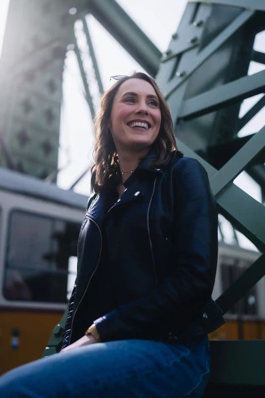 street-photos-through-the-most-beautiful-streets-of-budapest