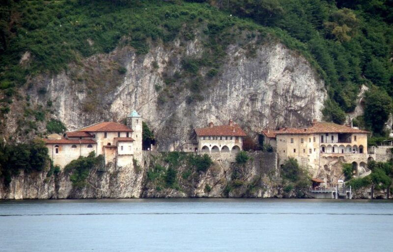 stresa-private-cruise-to-santa-caterina-del-sasso