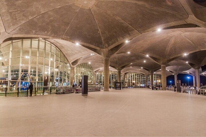 Stress-Free Airport Transfers: Queen Alia to Anywhere in Jordan - Key Points