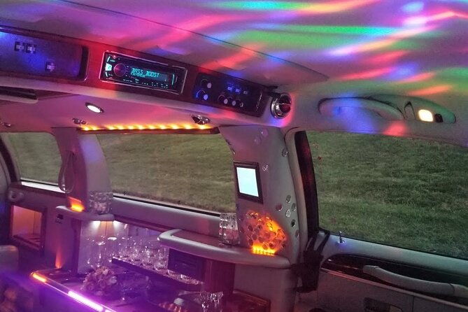 stretch-limo-private-day-night-custom-tours-of-washington-dc