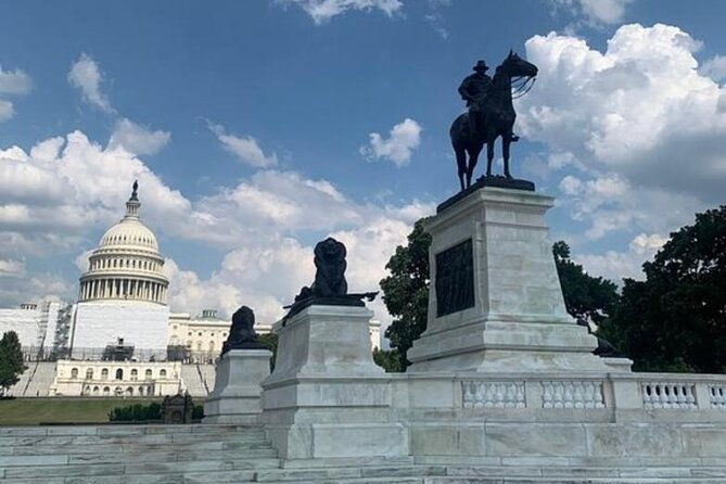 stretch-limo-private-day-night-custom-tours-of-washington-dc