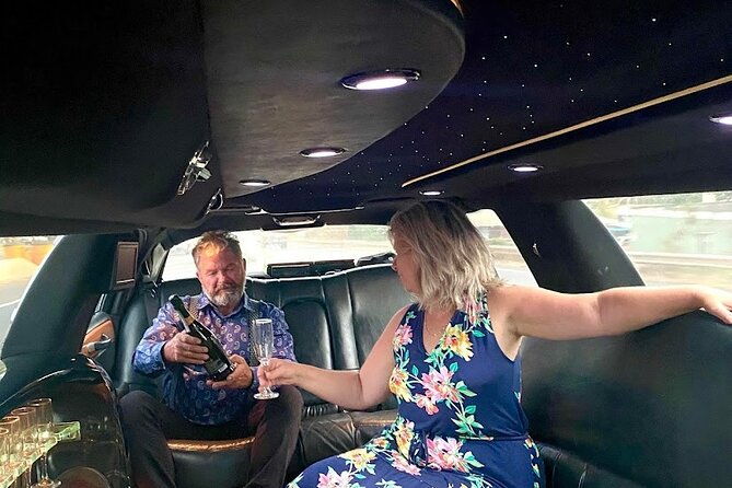 stretch-limousine-private-transfer-around-the-island-of-maui