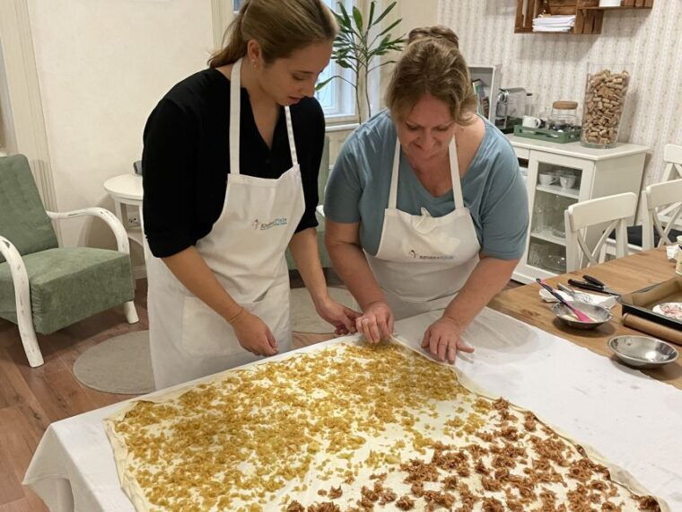 stretched-strudel-making-class-with-2-different-fillings
