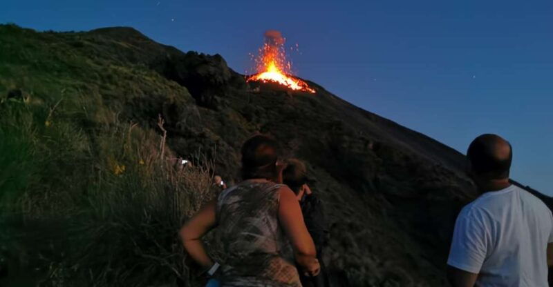 stromboli-sunset-trekking-at-sciara-del-fuoco
