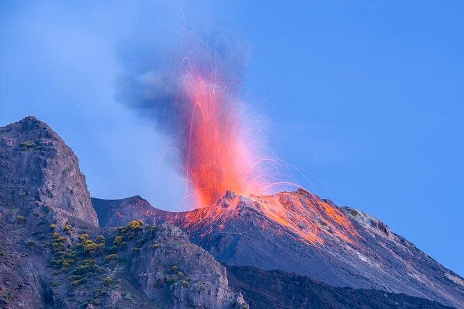 stromboli-your-high-altitude-sunset-hike-to-400m