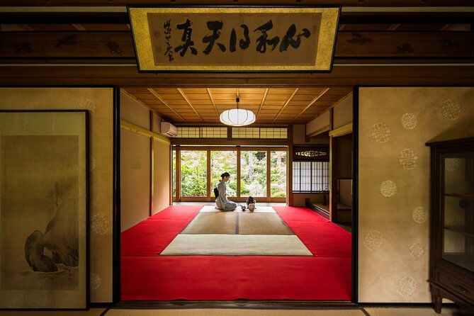 stunning-private-tea-ceremony-camellia-garden-teahouse