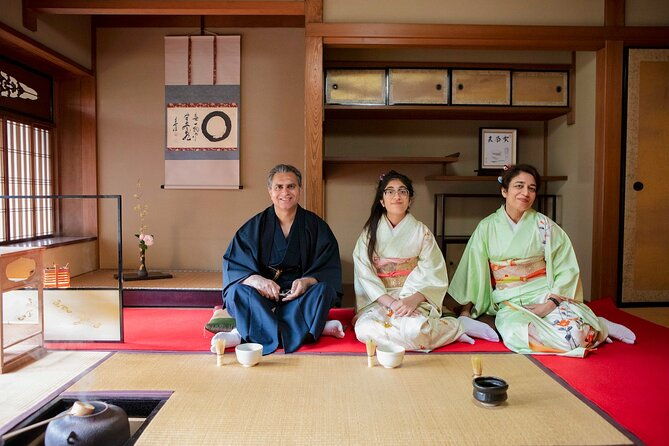 stunning-private-tea-ceremony-camellia-garden-teahouse