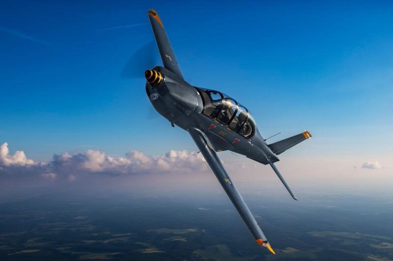 stunt-military-jet-flight-experience-near-paris