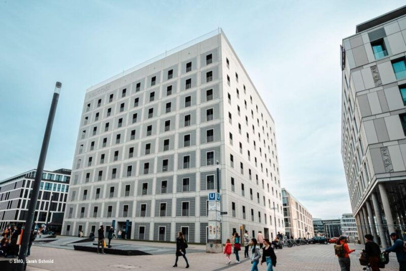 stuttgart-city-library-an-architectural-tour