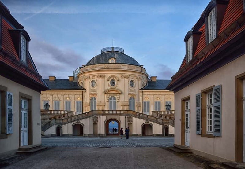 Stuttgart: Instagrammable Guided Tour with a Local - Why Choose This Instagrammable Stuttgart Tour?