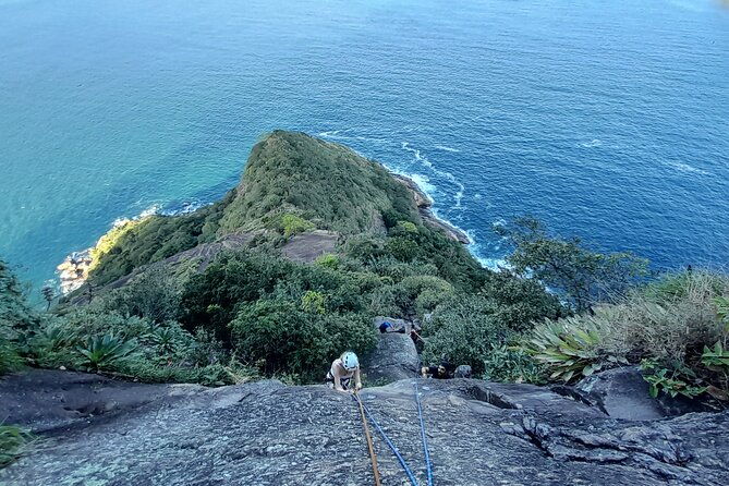 sugar-loaf-hiking-tour-costao