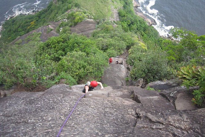 sugar-loaf-hiking-tour-costao