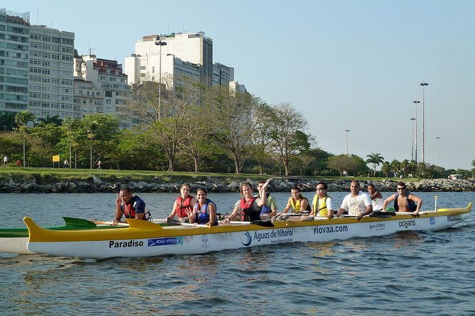 sugar-loaf-mountain-canoe-tour-in-rio-de-janeiro