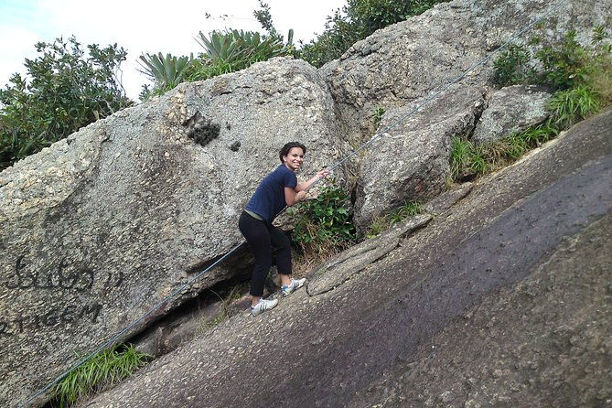 sugarloaf-mountain-hiking-tour-rio-de-janeiro-by-rio-eco-trip