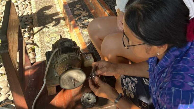 sukawati-silver-jewelry-making-class