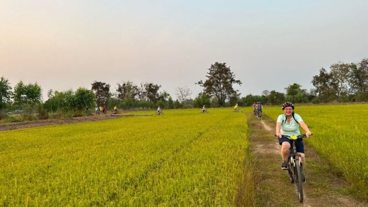 sukhothai-2-5-hours-guided-countryside-sunset-bike-tour