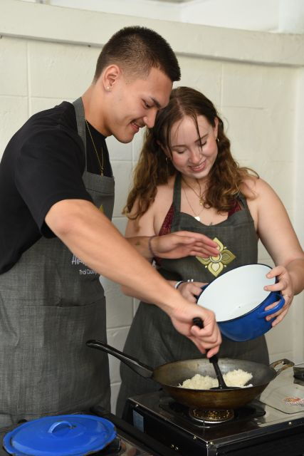 sukhumvit-hands-on-thai-cooking-class-market-tour-in-bkk